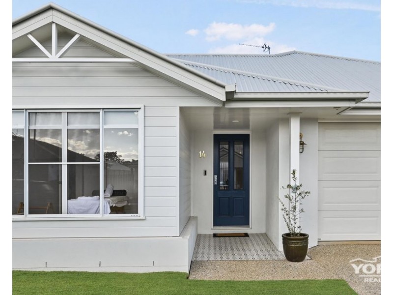 14 McAuley Avenue, Highfields QLD 4352