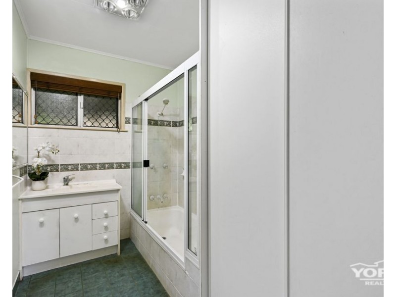 Centenary Heights QLD 4350