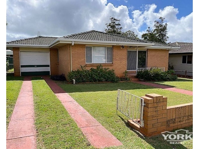 19 Doherty Street, Rockville QLD 4350