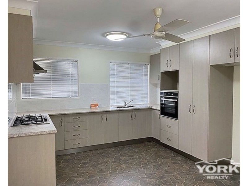 19 Doherty Street, Rockville QLD 4350