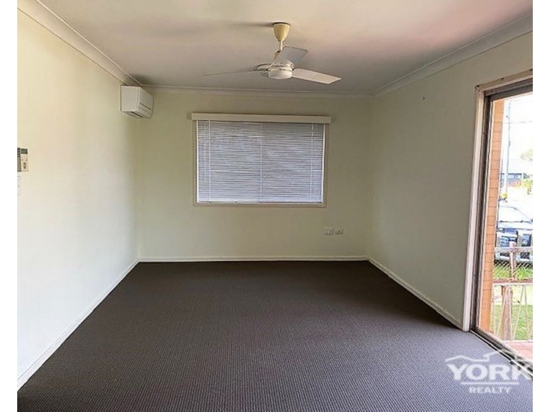 19 Doherty Street, Rockville QLD 4350