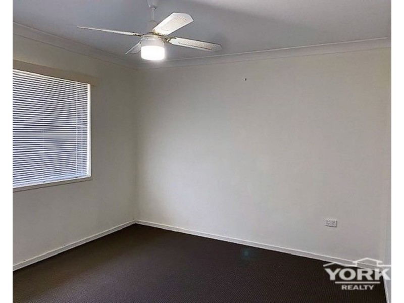 19 Doherty Street, Rockville QLD 4350