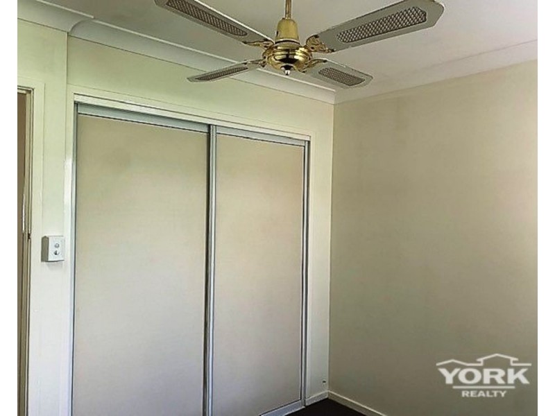 19 Doherty Street, Rockville QLD 4350