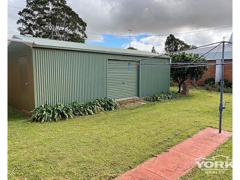 19 Doherty Street, Rockville QLD 4350