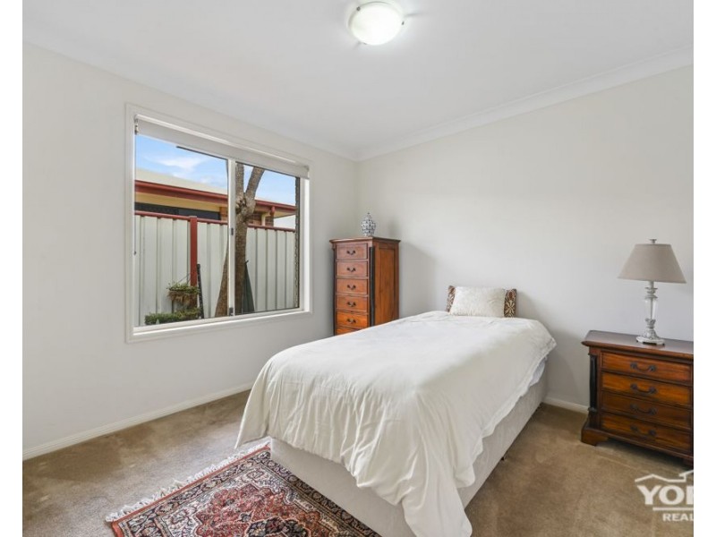 2/14 Village Court, Glenvale QLD 4350