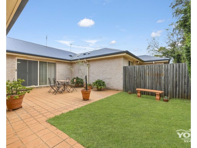 2/14 Village Court, Glenvale QLD 4350