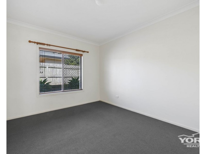 10 Garvan Court, Highfields QLD 4352