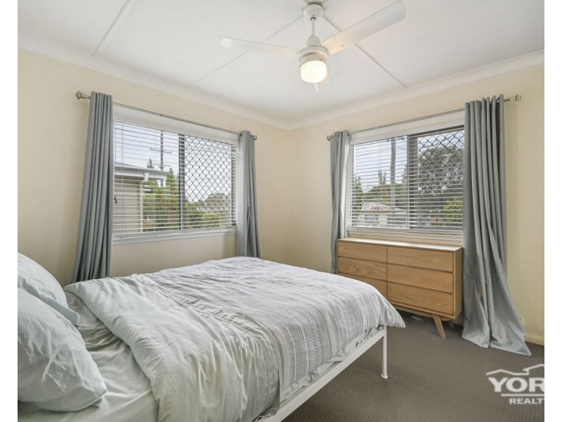 28 Weetwood Street, Newtown QLD 4350