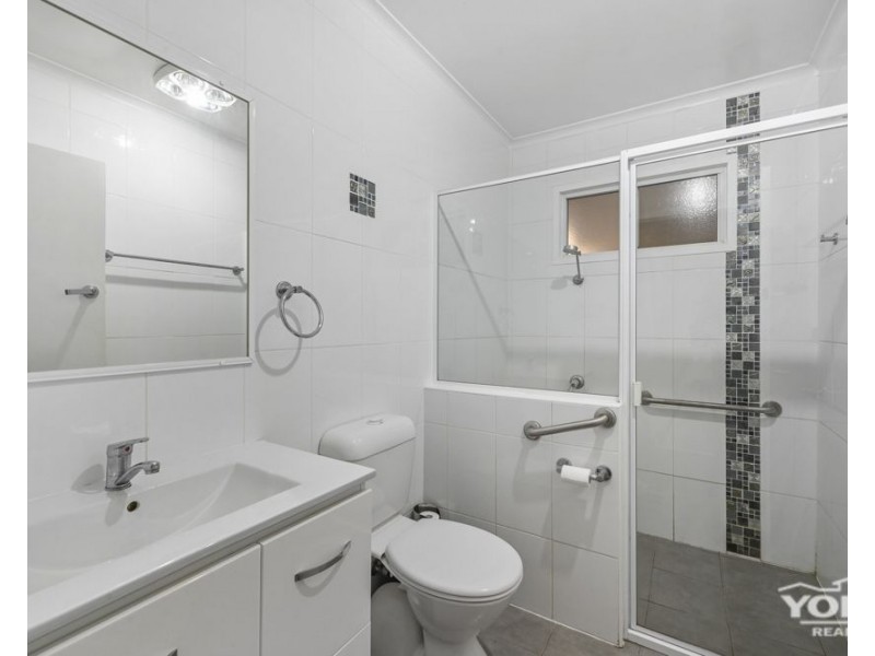 28 Weetwood Street, Newtown QLD 4350