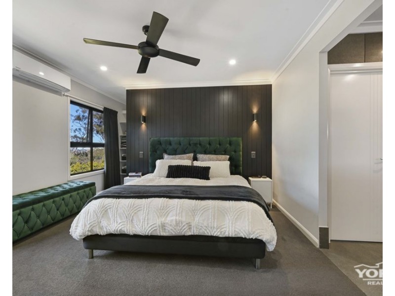 Kearneys Spring QLD 4350