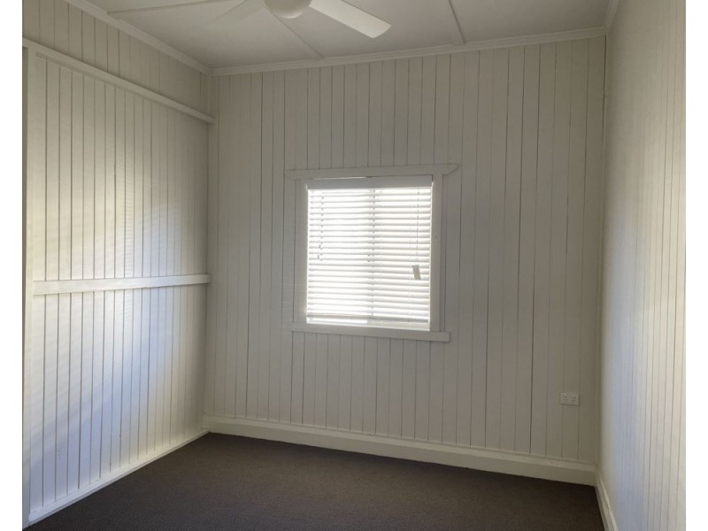 7 Pechey Street, South Toowoomba QLD 4350