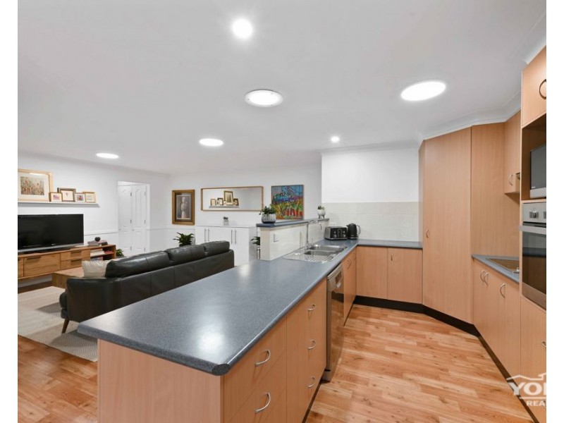 15 McLachlan Drive, Highfields QLD 4352