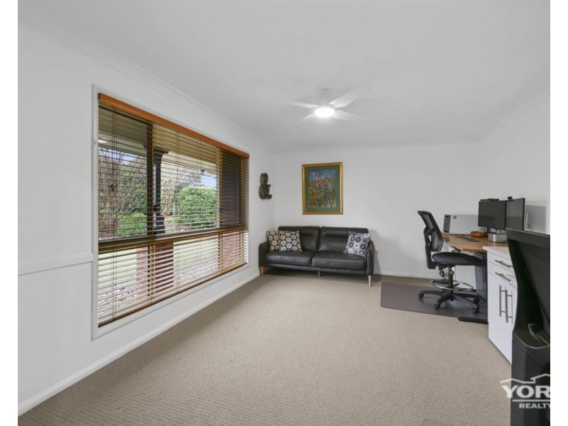 15 McLachlan Drive, Highfields QLD 4352