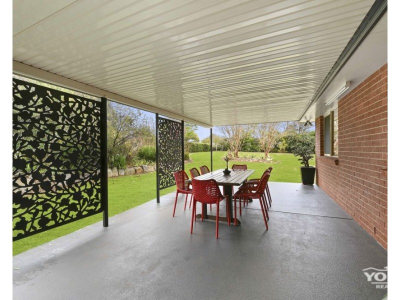 15 McLachlan Drive, Highfields QLD 4352