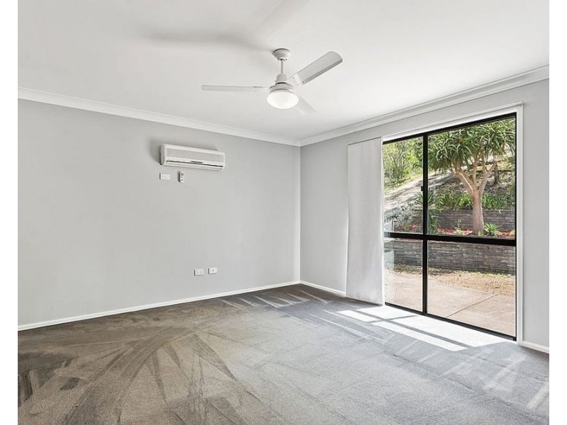 13 Hillview Court, Top Camp QLD 4350