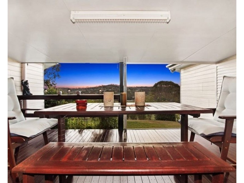 13 Hillview Court, Top Camp QLD 4350