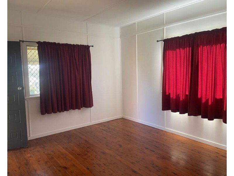 24 Louden Street, South Toowoomba QLD 4350
