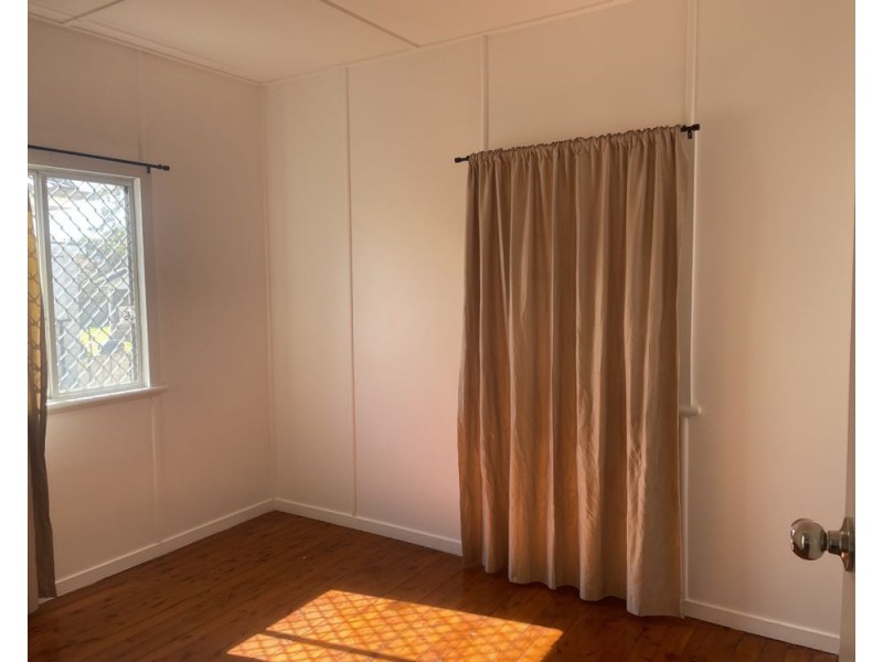 24 Louden Street, South Toowoomba QLD 4350