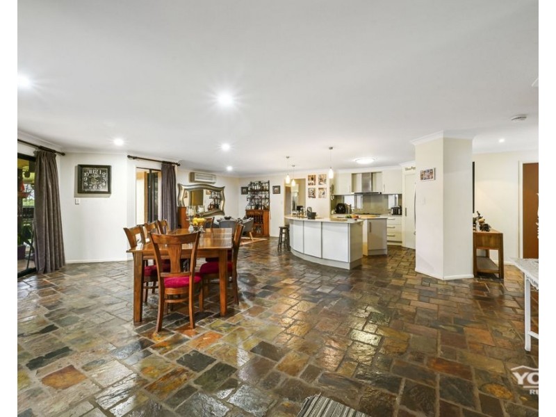 10 Diosma Drive, Highfields QLD 4352
