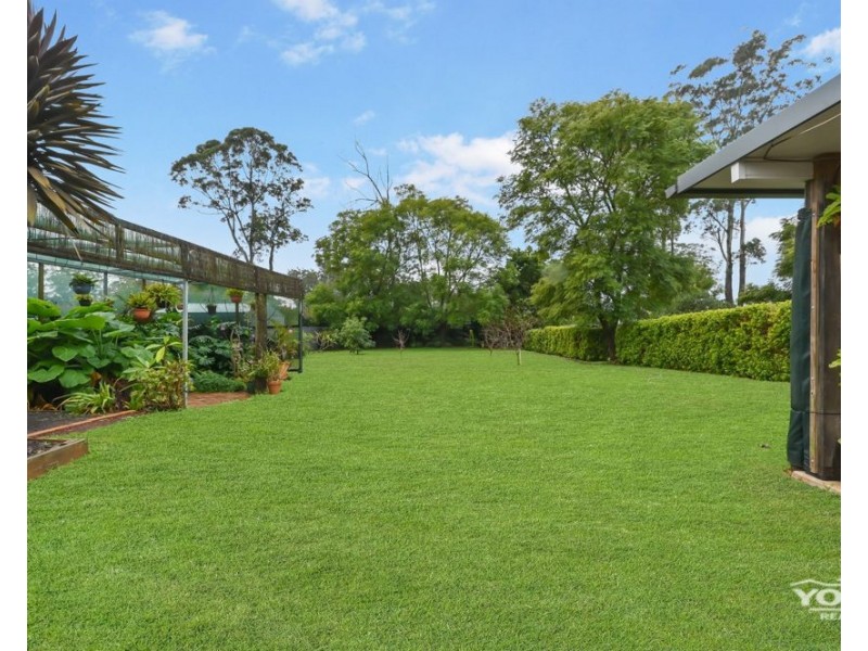 10 Diosma Drive, Highfields QLD 4352