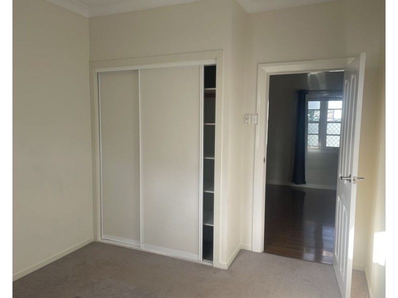 26 Violet Street, Harristown QLD 4350