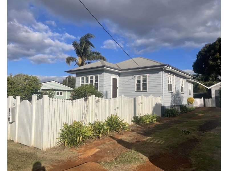 26 Violet Street, Harristown QLD 4350