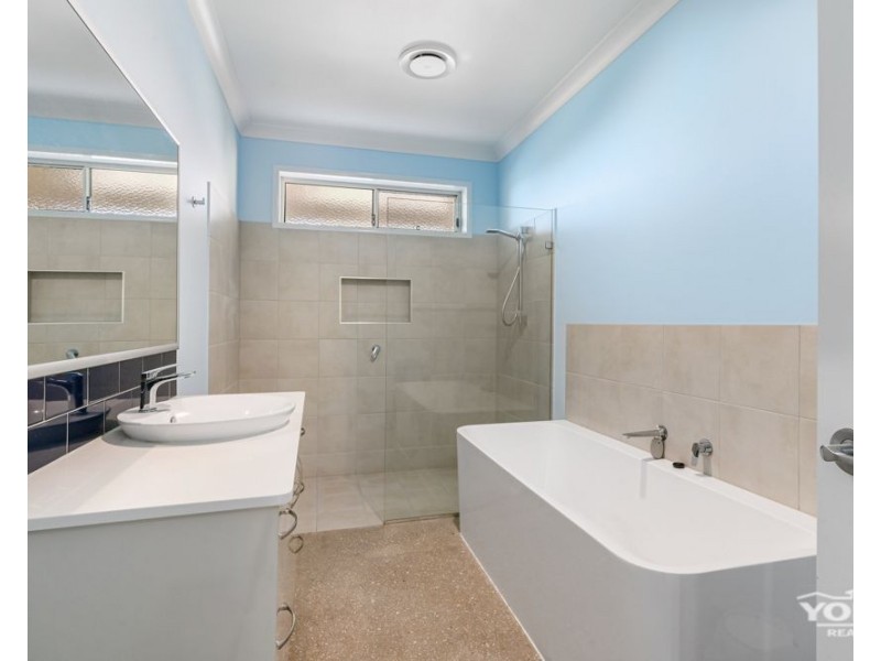 2 Grayne Court, Highfields QLD 4352
