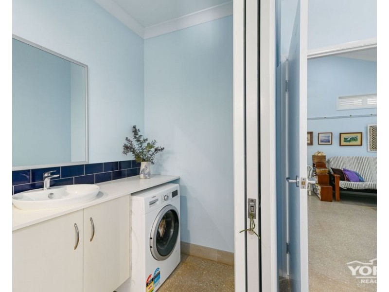 2 Grayne Court, Highfields QLD 4352