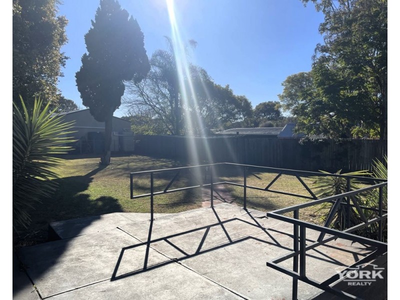 11 Second Avenue, Harristown QLD 4350
