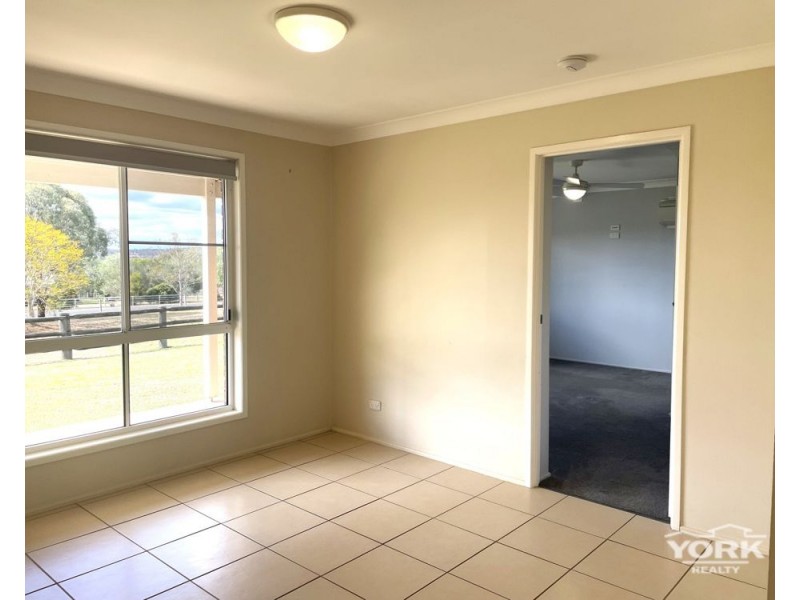 2 Nargoon Street, Meringandan West QLD 4352