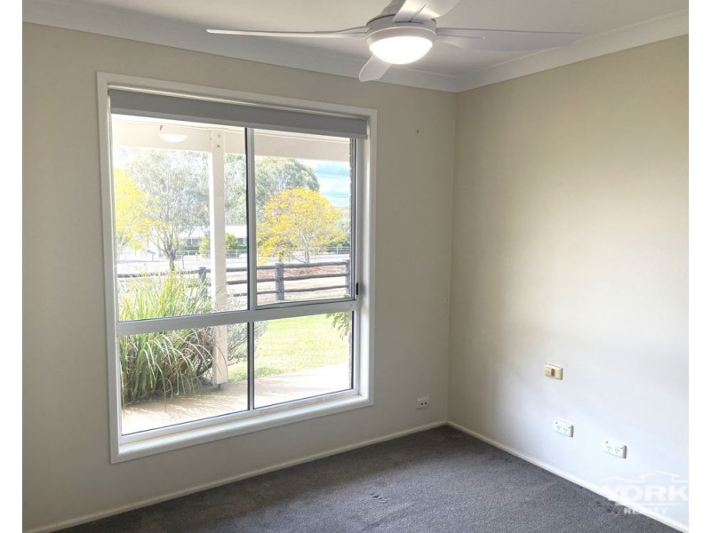 2 Nargoon Street, Meringandan West QLD 4352