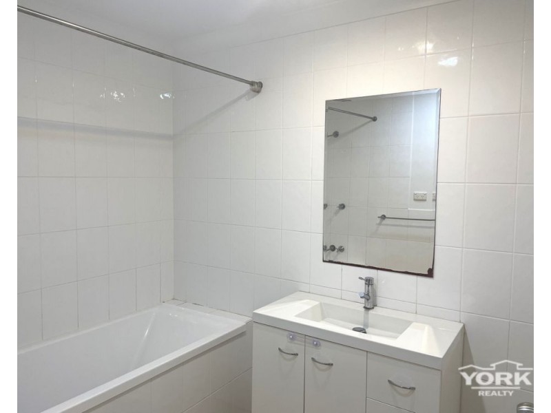 2 Nargoon Street, Meringandan West QLD 4352