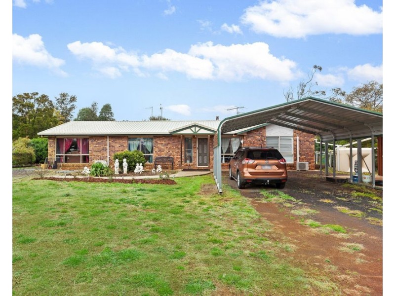 7 Reis Road, Highfields QLD 4352