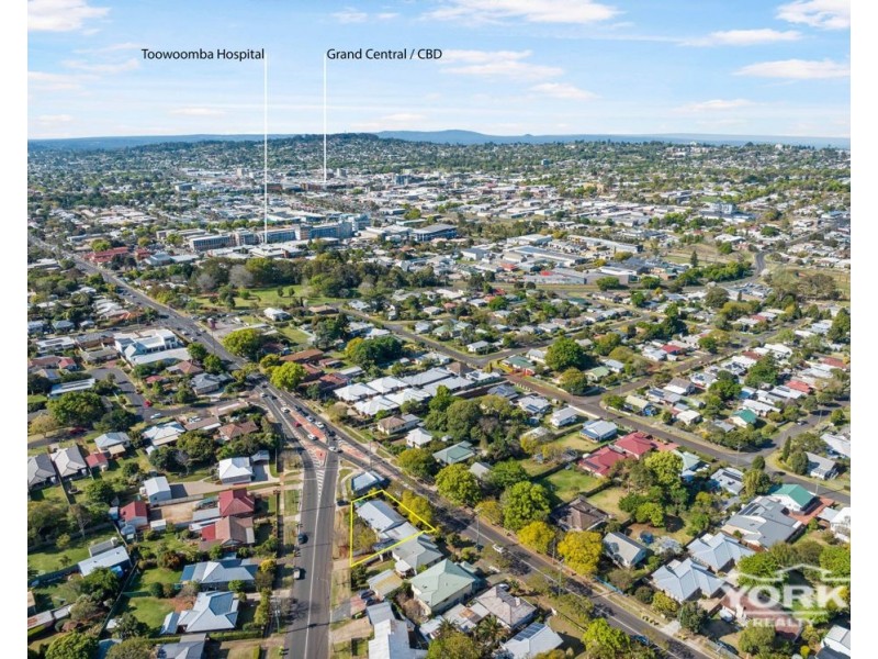 227c West Street, Harristown QLD 4350