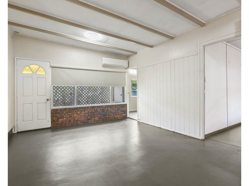 227c West Street, Harristown QLD 4350