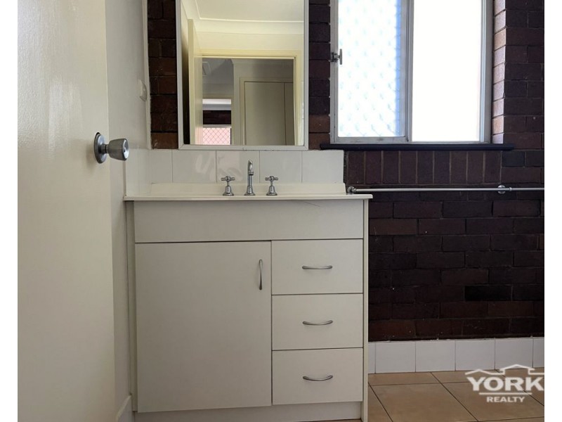 10/177a West Street, Newtown QLD 4350