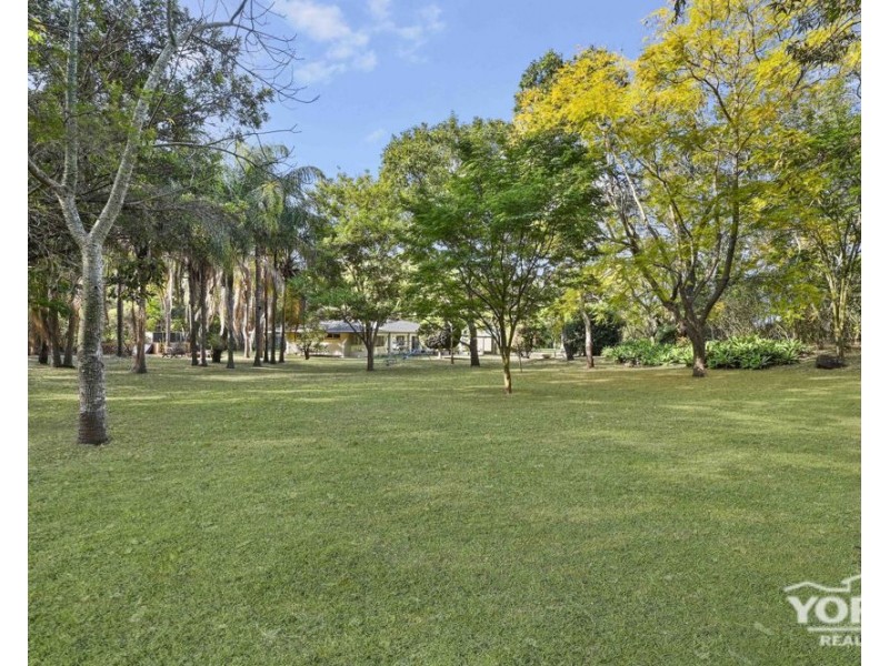 Withcott QLD 4352