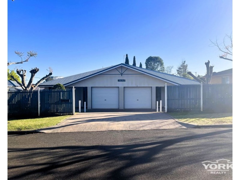 2/6a Ida Street, South Toowoomba QLD 4350