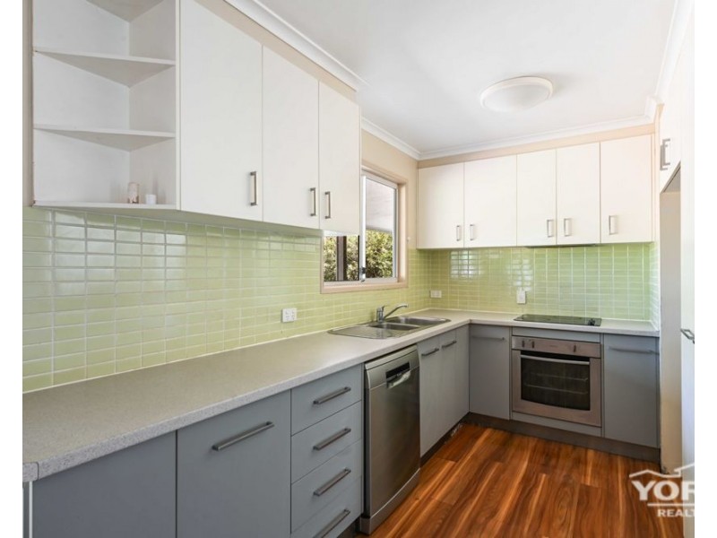 11 Gladswood Drive, Highfields QLD 4352