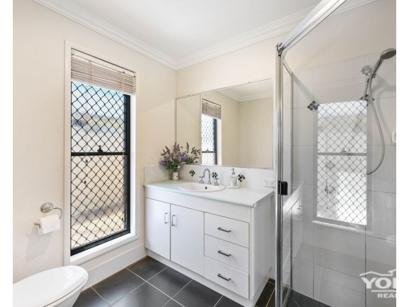 Middle Ridge QLD 4350