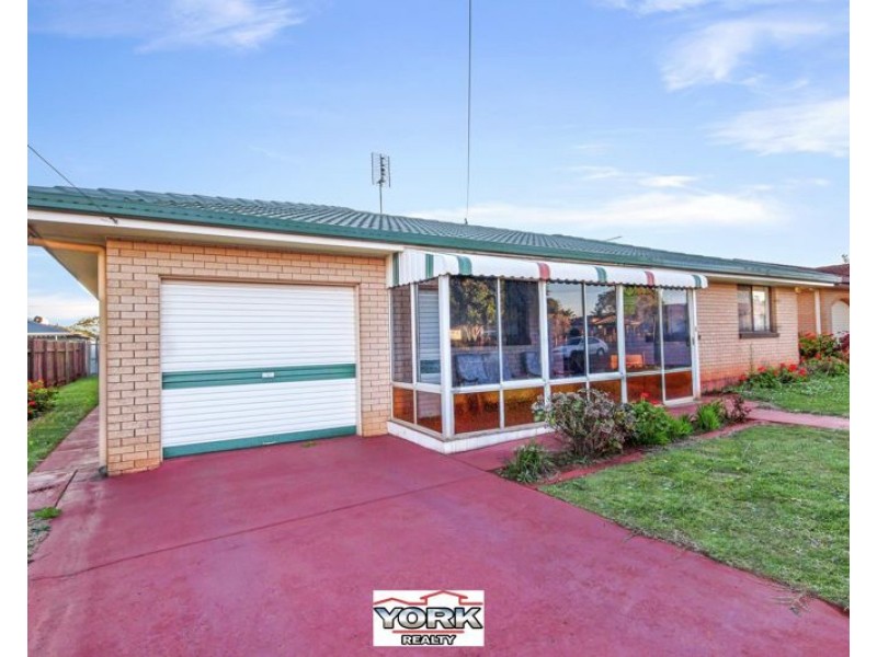 23 Denyer Street, Wilsonton QLD 4350