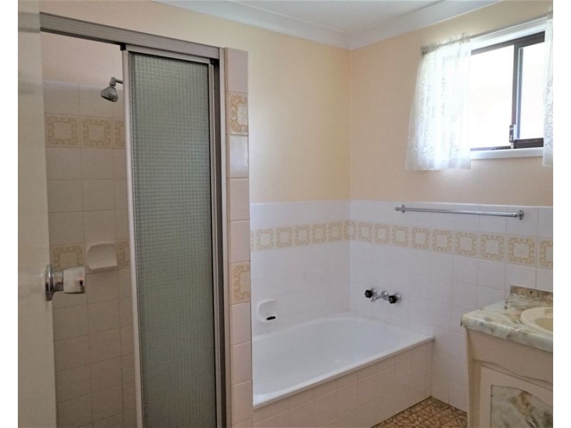 23 Denyer Street, Wilsonton QLD 4350
