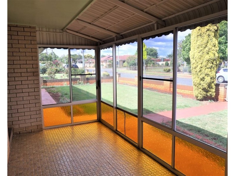 23 Denyer Street, Wilsonton QLD 4350