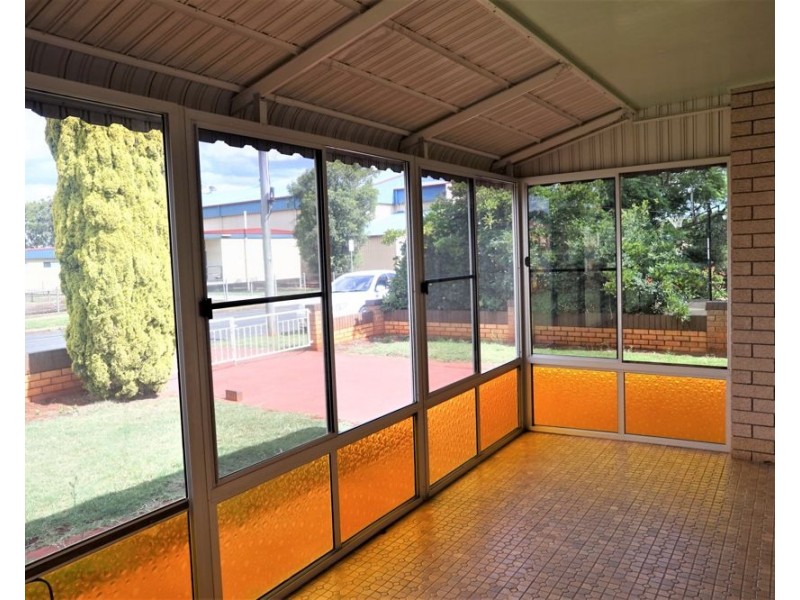 23 Denyer Street, Wilsonton QLD 4350