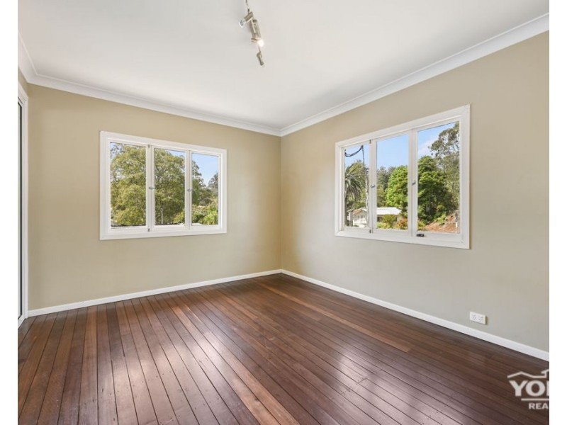 1 Adam Street, North Toowoomba QLD 4350