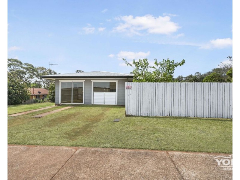 1 Adam Street, North Toowoomba QLD 4350