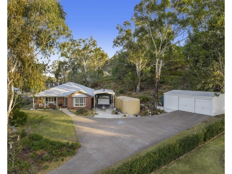 24 Traverston Court, Preston QLD 4352
