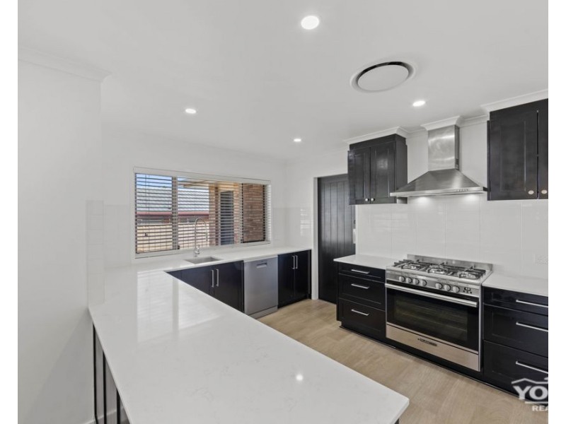 Kearneys Spring QLD 4350