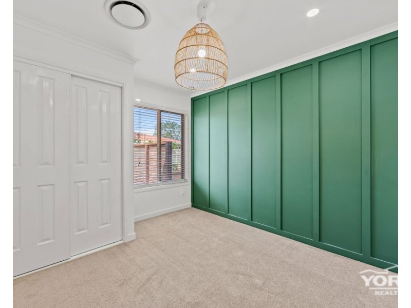 Kearneys Spring QLD 4350