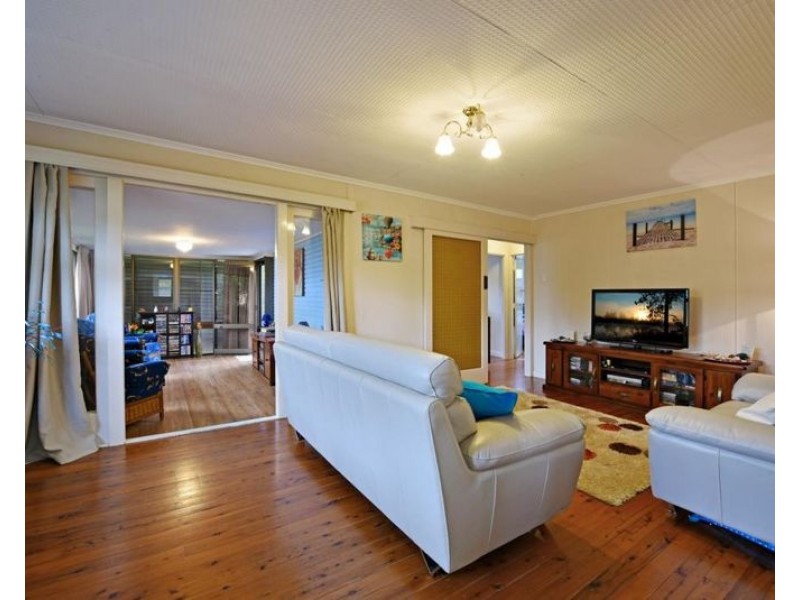 44 Tara Street, Wilsonton QLD 4350